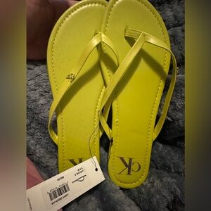 🆕 Calvin Kelin Flip Flops